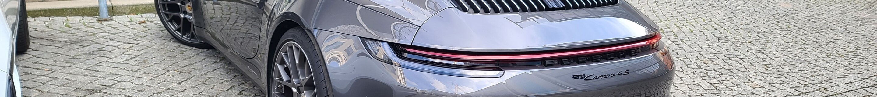 Porsche 992 Carrera 4S Cabriolet