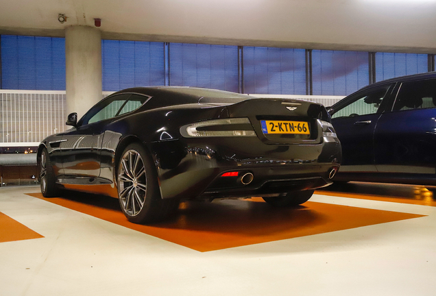 Aston Martin DB9 2013