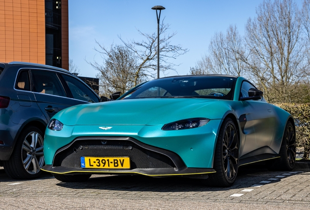 Aston Martin V8 Vantage 2018