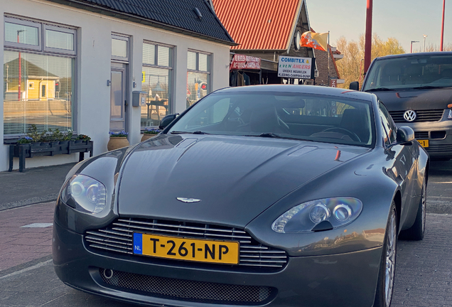 Aston Martin V8 Vantage