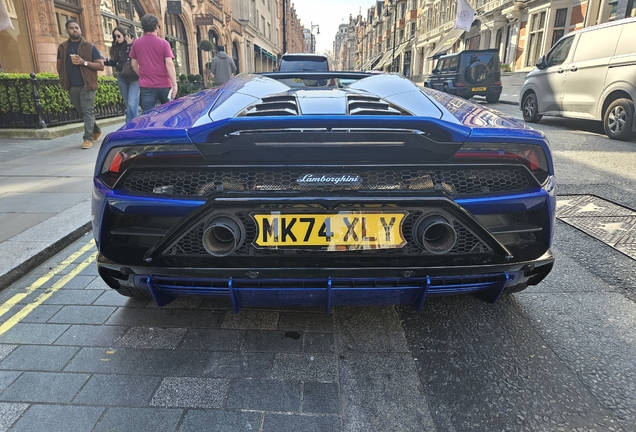 Lamborghini Huracán LP640-4 EVO Spyder