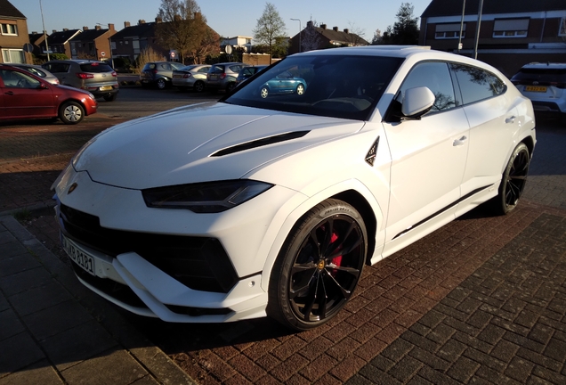 Lamborghini Urus S