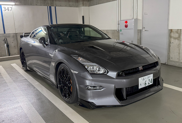 Nissan GT-R 2024