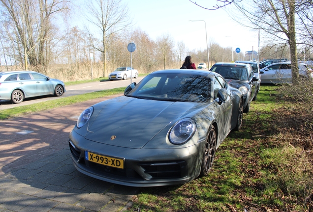 Porsche 992 Carrera 4S
