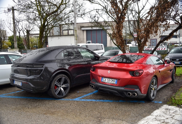 Porsche Macan EV Turbo