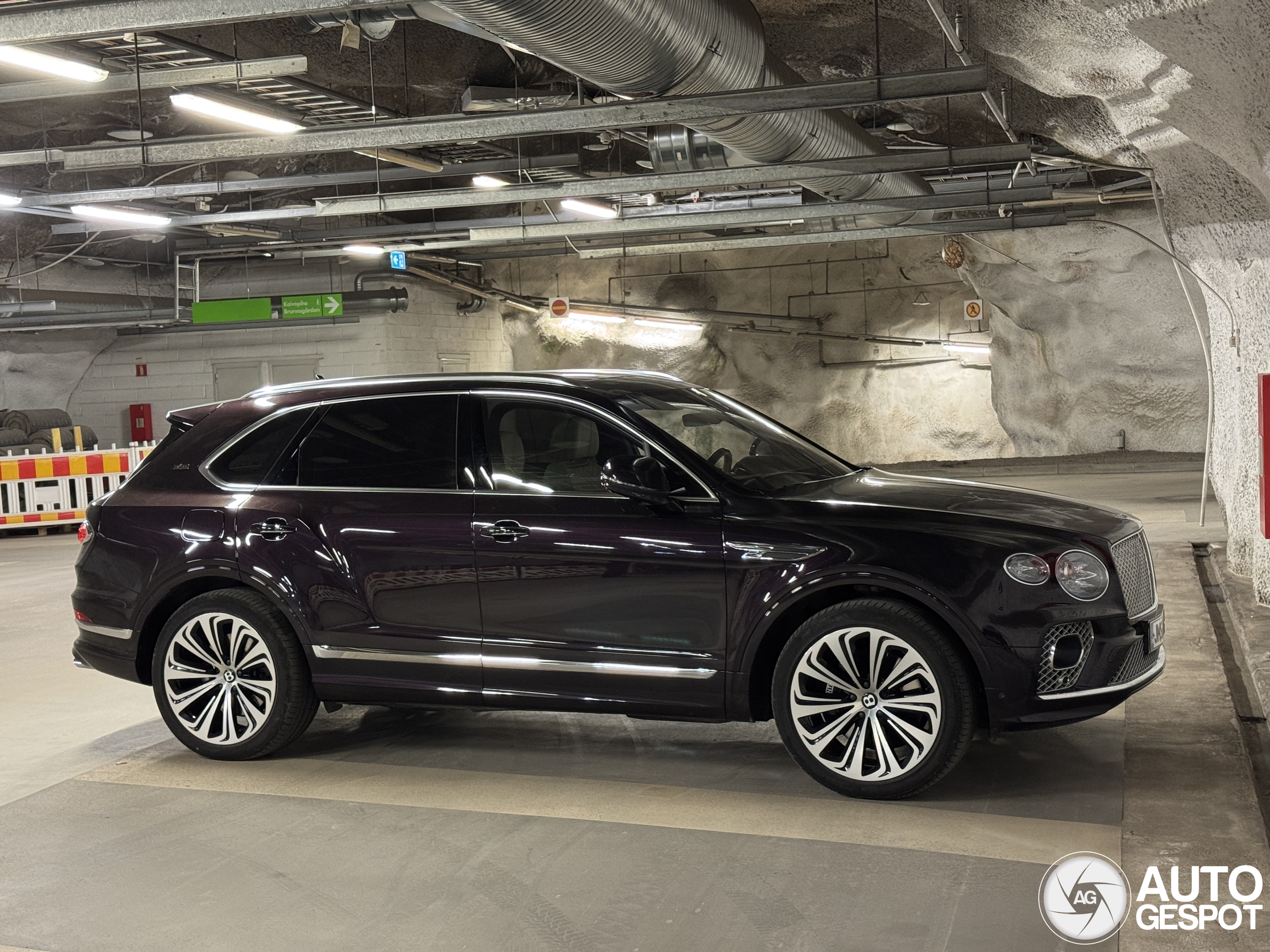 Bentley Bentayga Hybrid 2021 First Edition