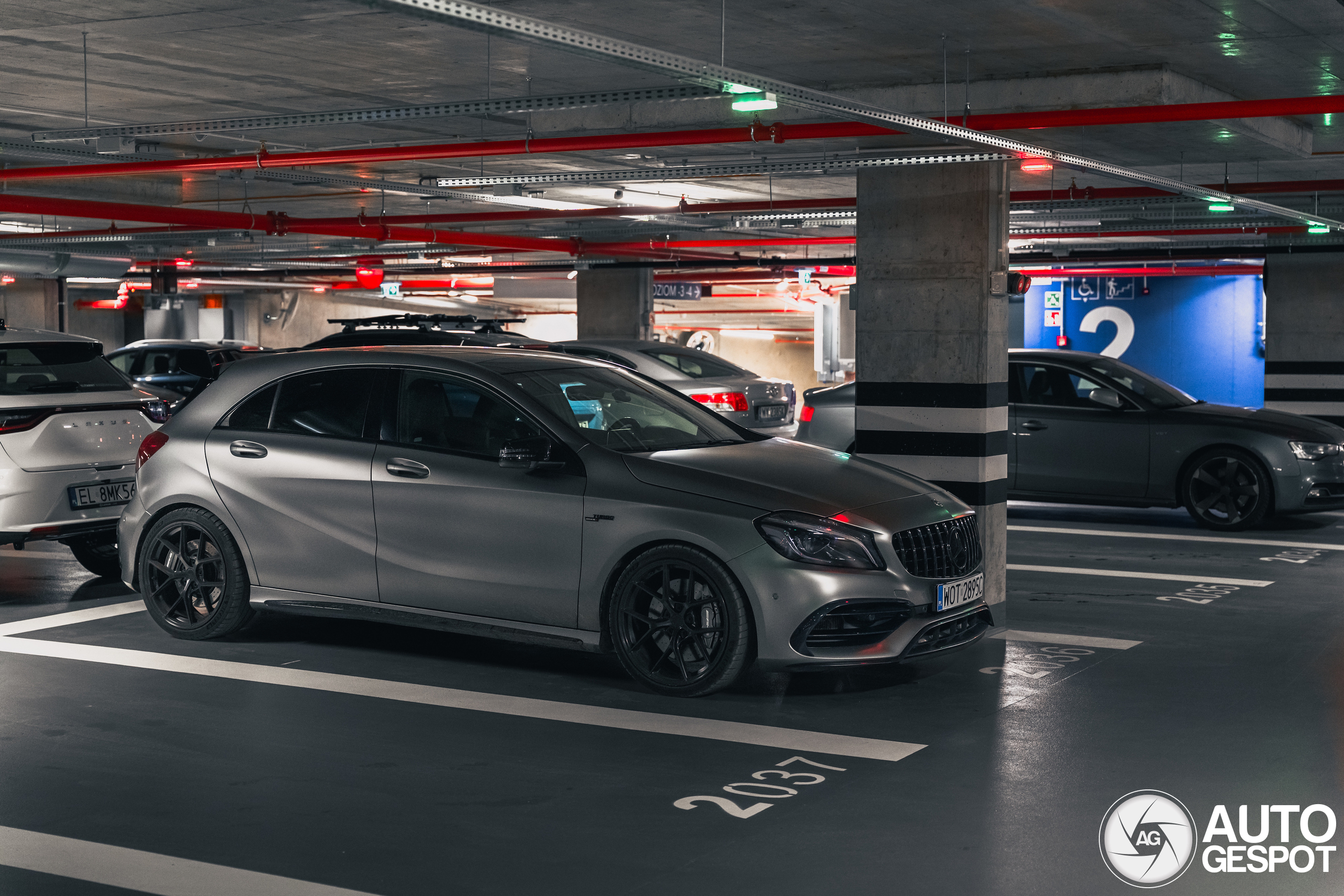 Mercedes-AMG A 45 W176 2015