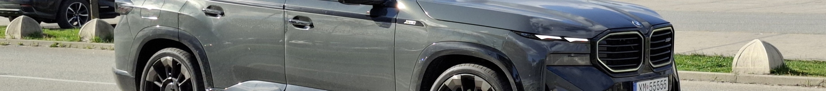 BMW XM G09