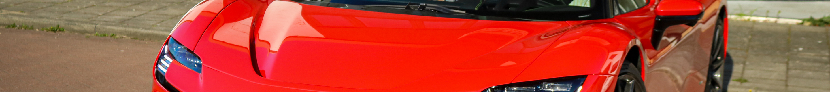 Ferrari SF90 Spider