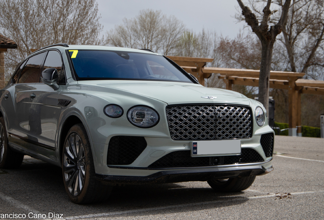 Bentley Bentayga EWB Mulliner