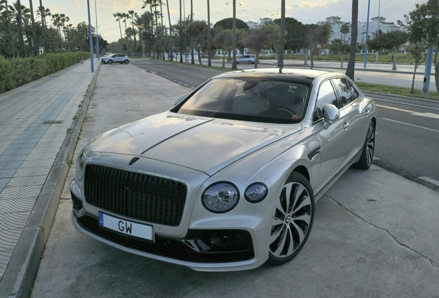 Bentley Flying Spur Hybrid Azure