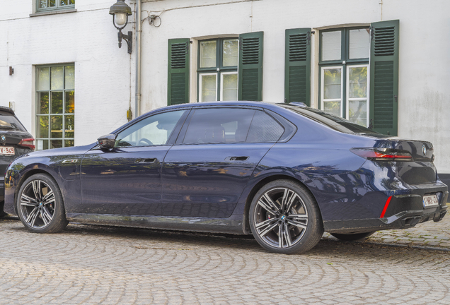 BMW M760e xDrive