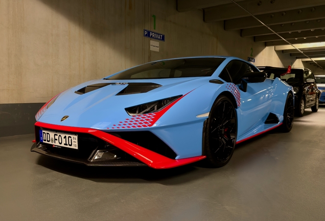 Lamborghini Huracán LP640-2 STO