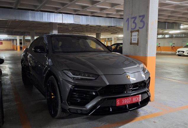 Lamborghini Urus
