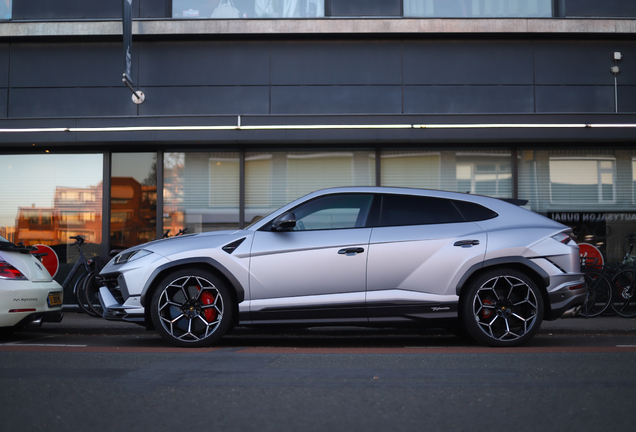 Lamborghini Urus Performante