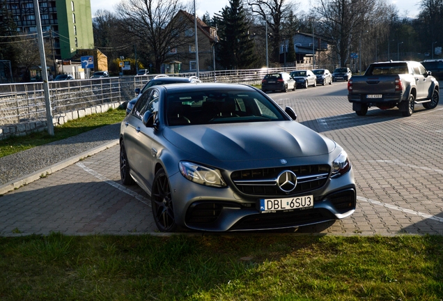 Mercedes-AMG E 63 S W213