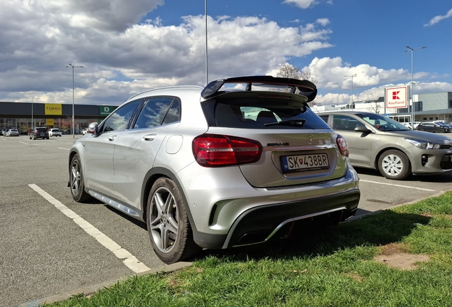 Mercedes-Benz GLA 45 AMG X156