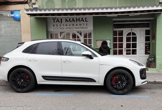 Porsche 95B Macan GTS MkIII