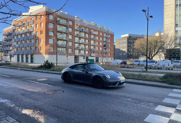 Porsche 992 Carrera 4 GTS Cabriolet