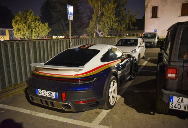 Porsche 992 Dakar