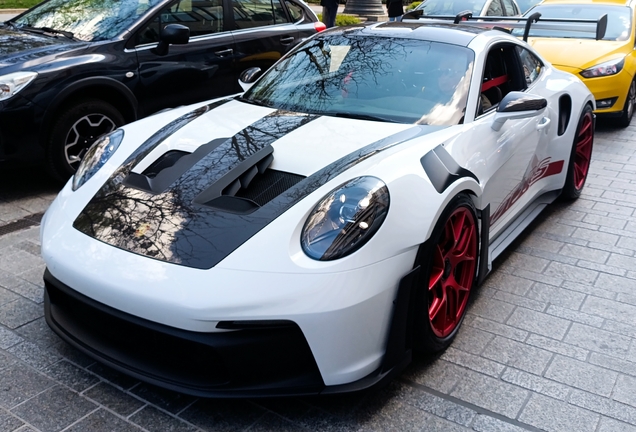 Porsche 992 GT3 RS Weissach Package