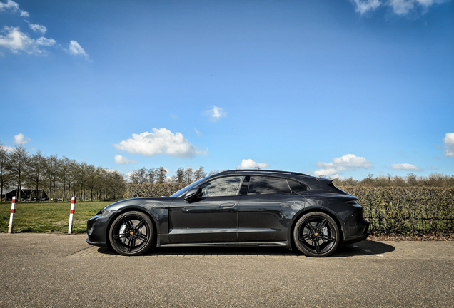 Porsche Taycan GTS Sport Turismo