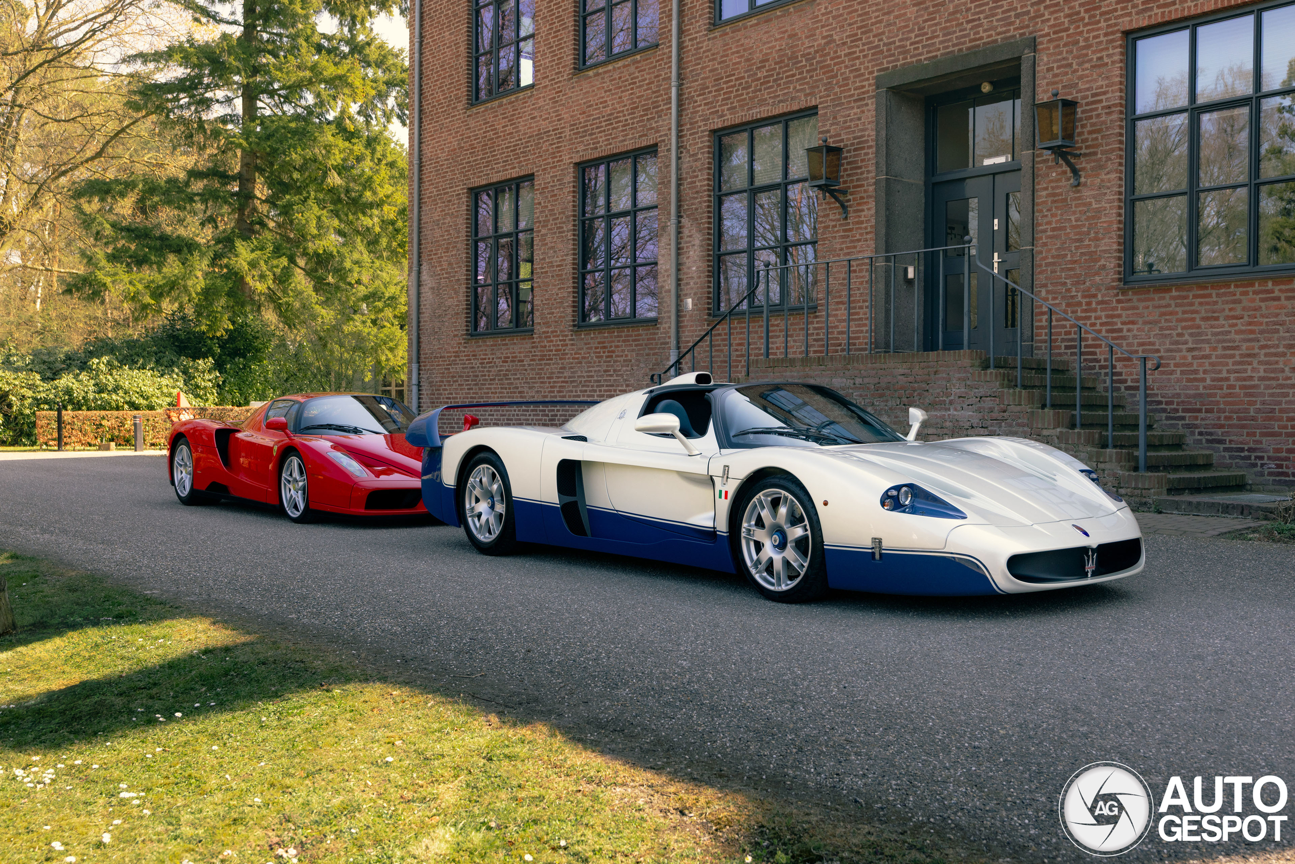 When brothers reunite: Ferrari Enzo & Maserati MC12
