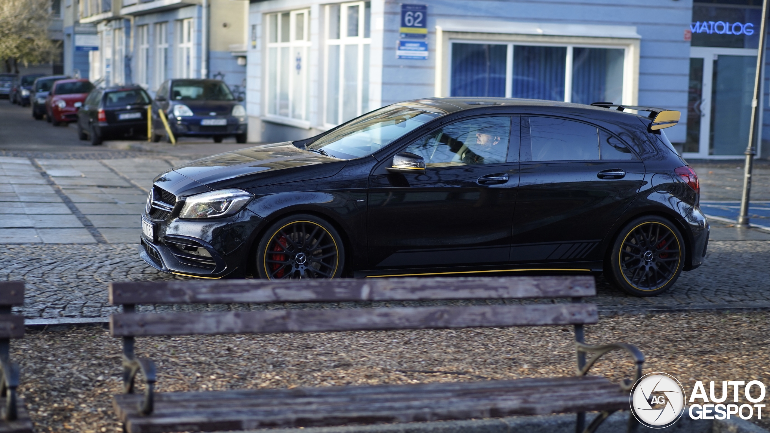 Mercedes-AMG A 45 W176 Yellow Night Edition