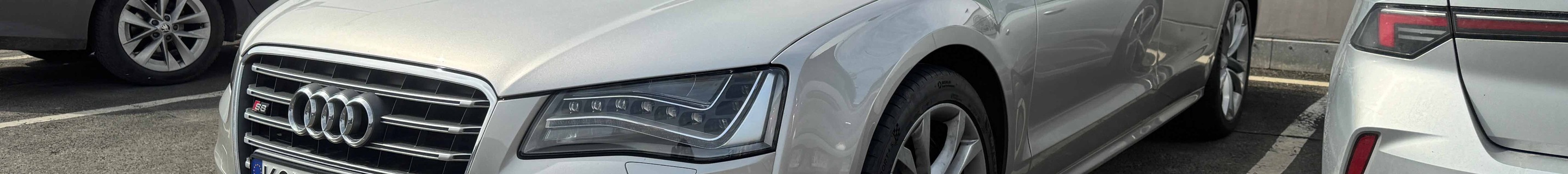 Audi S8 D4