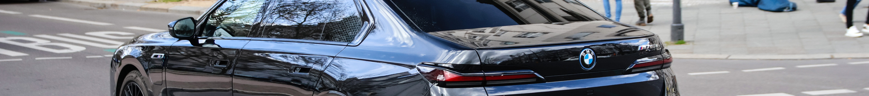 BMW M760e xDrive