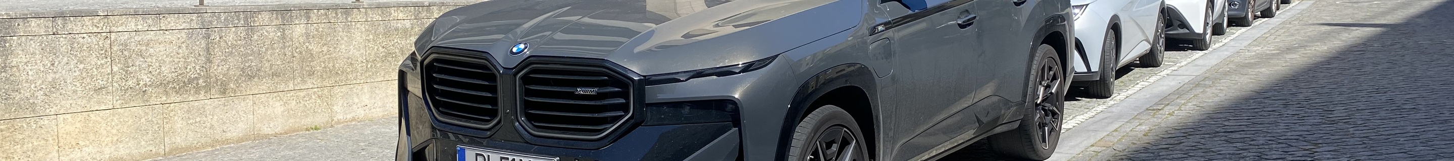 BMW XM G09