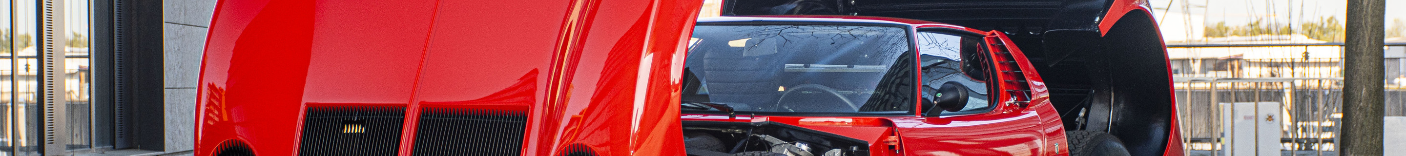 Lamborghini Miura P400