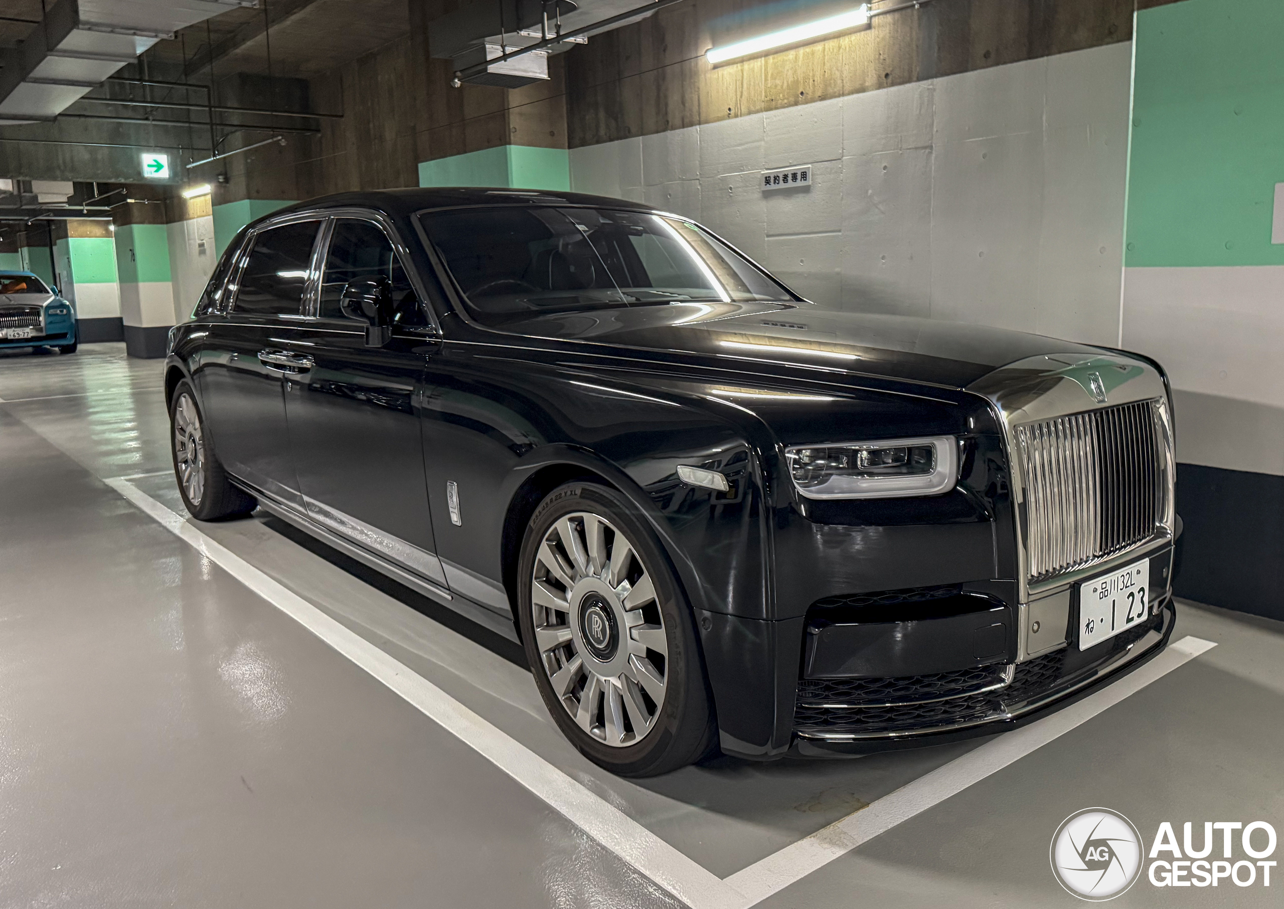 Rolls-Royce Phantom VIII EWB