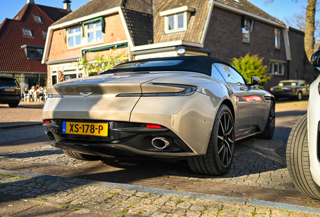 Aston Martin DB11 V8 Volante