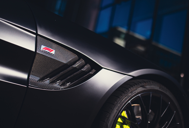 Aston Martin V8 Vantage Formula 1 Edition