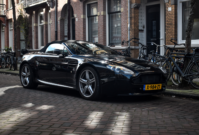 Aston Martin V8 Vantage Roadster
