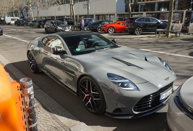 Aston Martin Vanquish 2025