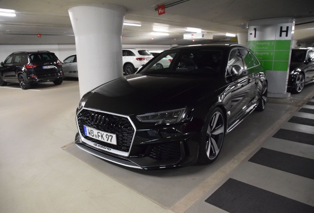 Audi RS4 Avant B9