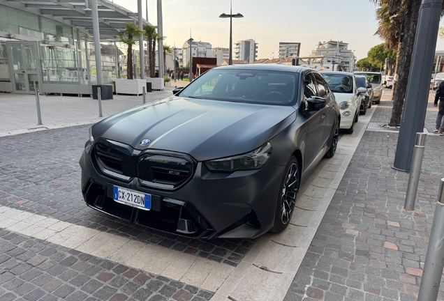 BMW M5 G90