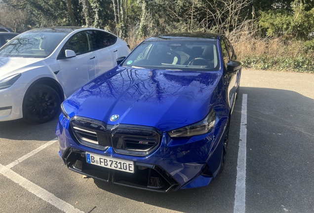 BMW M5 G90