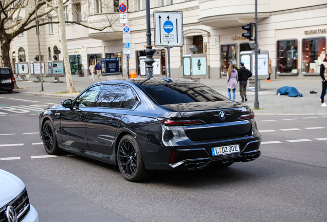 BMW M760e xDrive