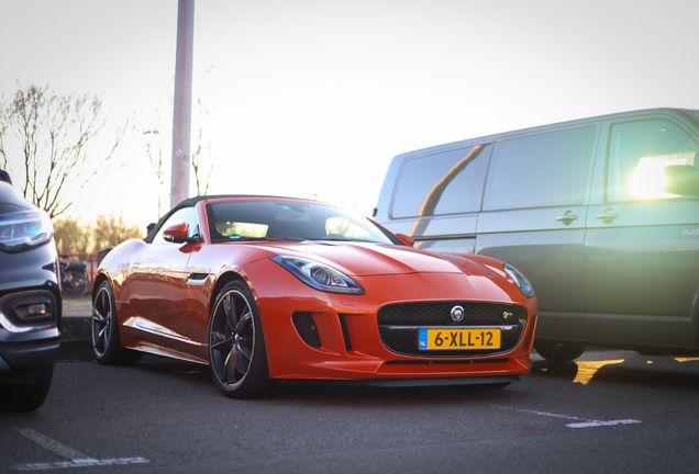 Jaguar F-TYPE S V8 Convertible