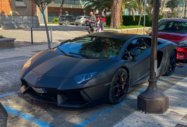 Lamborghini Aventador LP700-4