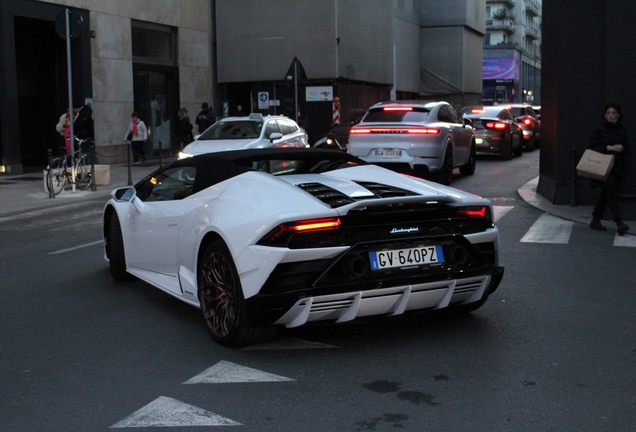 Lamborghini Huracán LP640-4 EVO Spyder