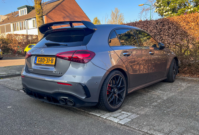 Mercedes-AMG A 45 S W177 2023