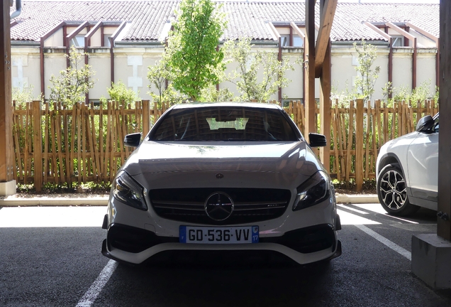 Mercedes-AMG A 45 W176 2015