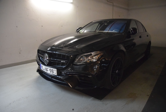 Mercedes-AMG E 63 S W213