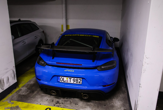 Porsche 718 Cayman GT4 RS Weissach Package
