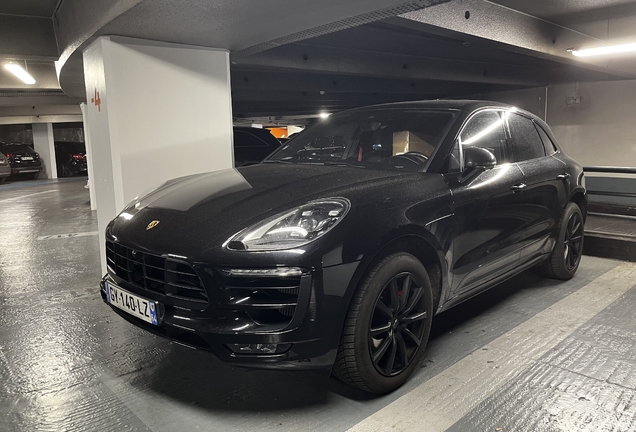 Porsche 95B Macan GTS