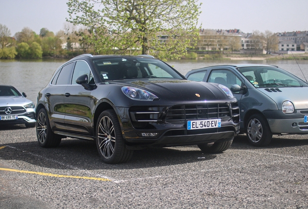 Porsche 95B Macan Turbo